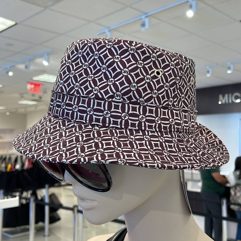 Michael Kors Women’s MK Logo Jacquard Bucket Hat
OXBLOOD 
NWT - Picture 5 of 16